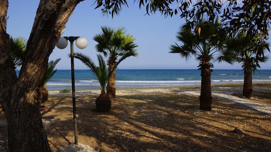 Maria Petros Beach Houses Villa Perivolia Bagian luar foto